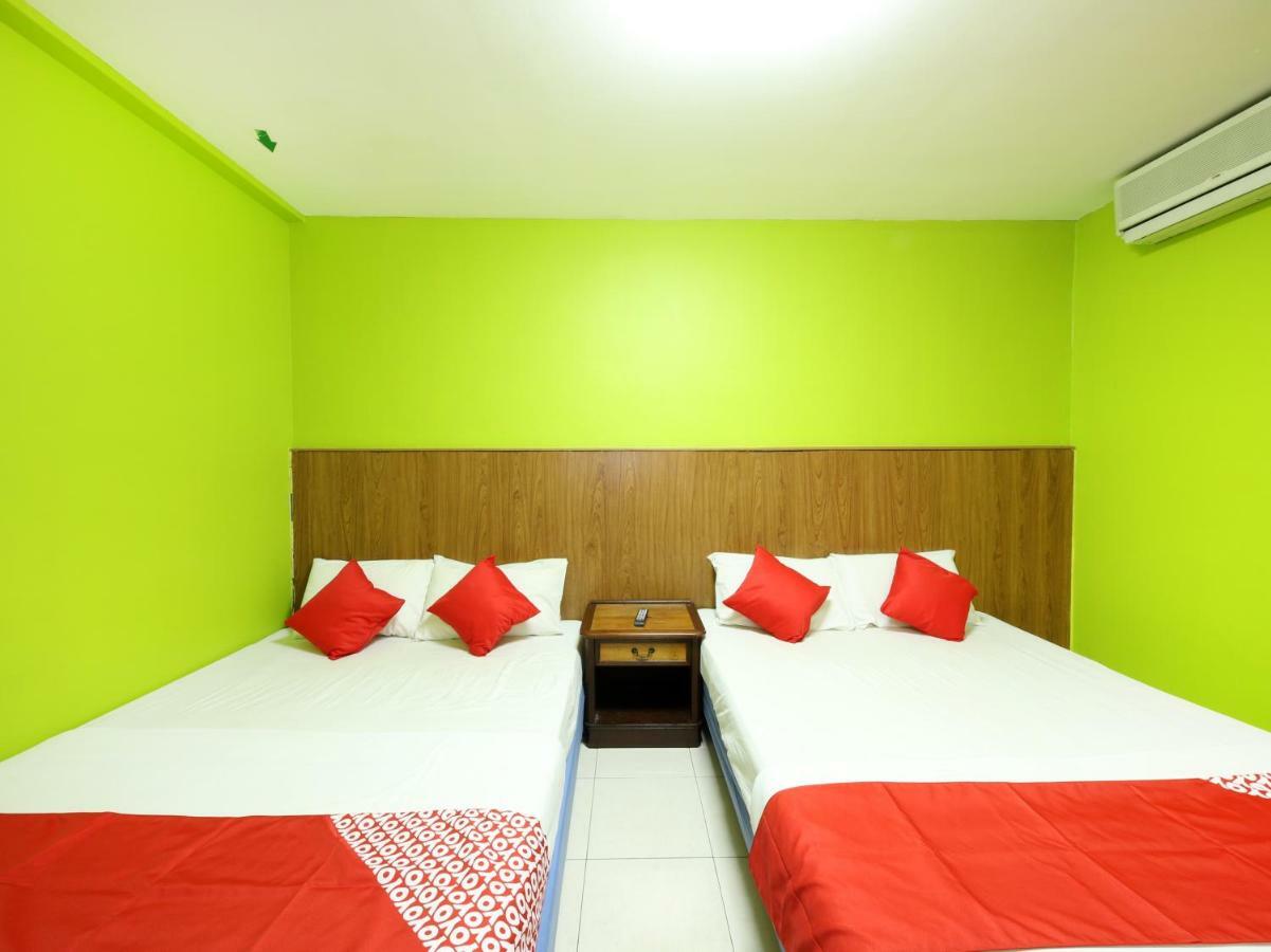 Oyo 434 Marbella Hotel Johor Bahru Bagian luar foto