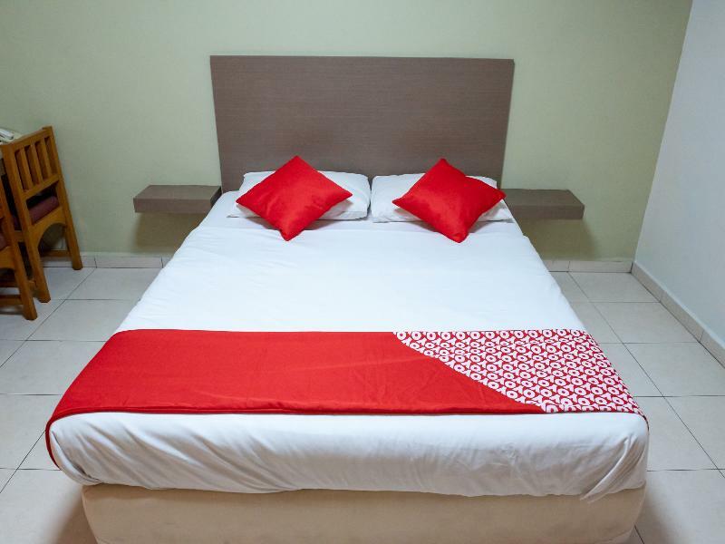 Oyo 434 Marbella Hotel Johor Bahru Bagian luar foto