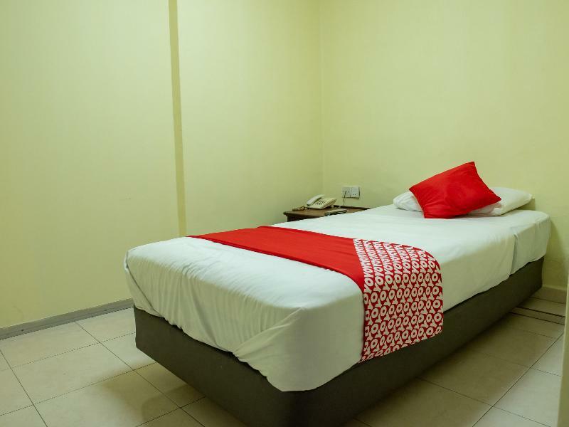 Oyo 434 Marbella Hotel Johor Bahru Bagian luar foto