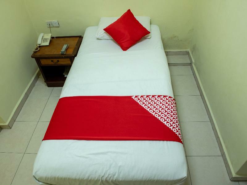 Oyo 434 Marbella Hotel Johor Bahru Bagian luar foto