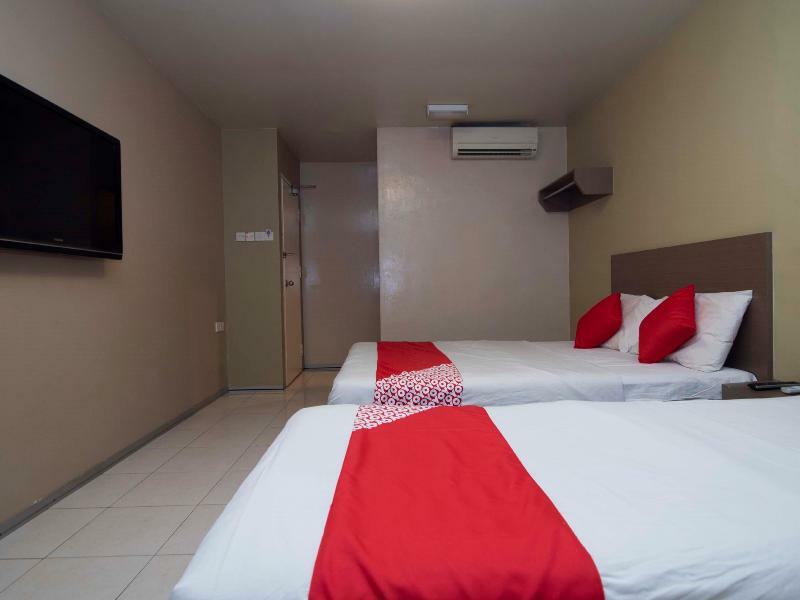 Oyo 434 Marbella Hotel Johor Bahru Bagian luar foto