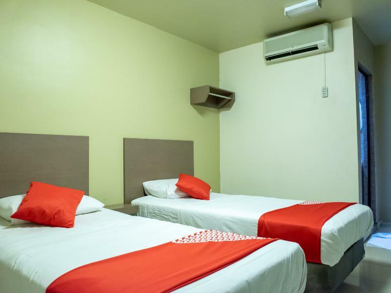 Oyo 434 Marbella Hotel Johor Bahru Bagian luar foto